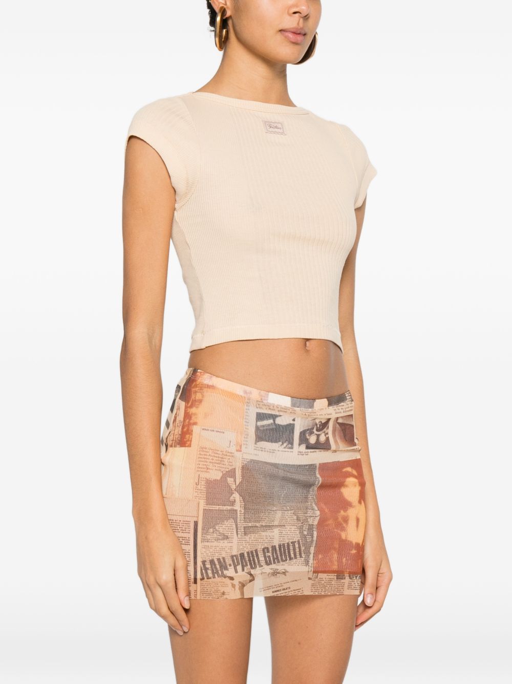 Fitted Ribbed Crop Top With Round Neckline