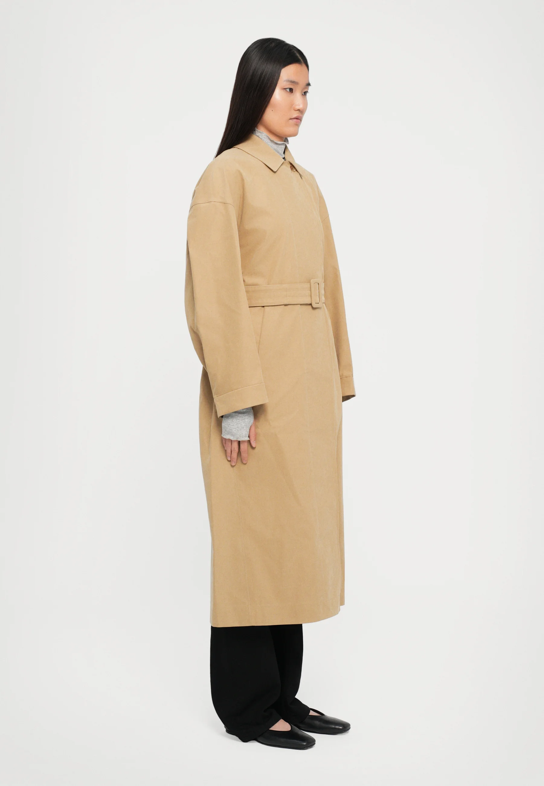 Knee-Length Trench Coat With Classic Collar