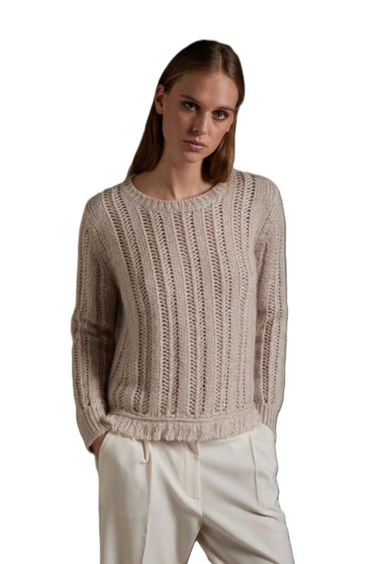 Refined Women'S Garment With Classic Silhouette