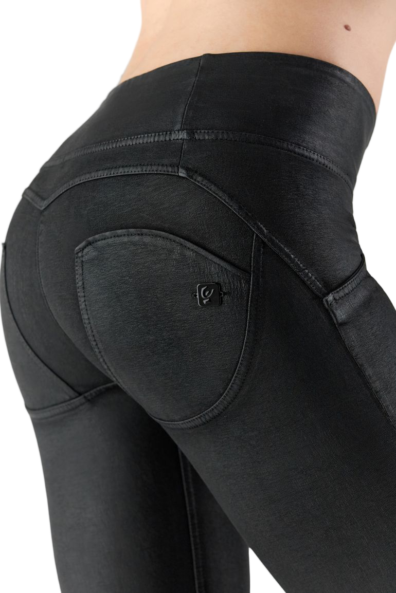 Skinny Fit Black Pants With Push-Up Effect