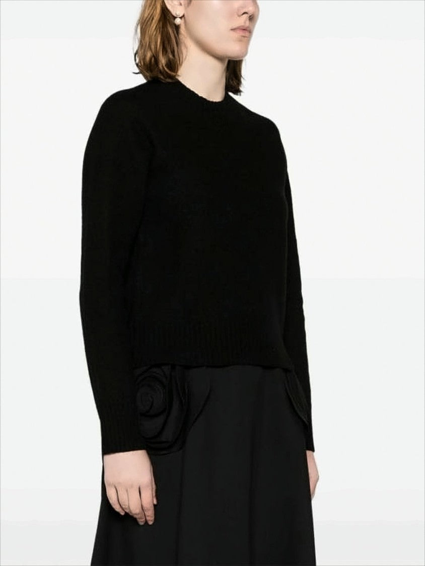 Classic Cropped Wool Sweater with Ribbed Details