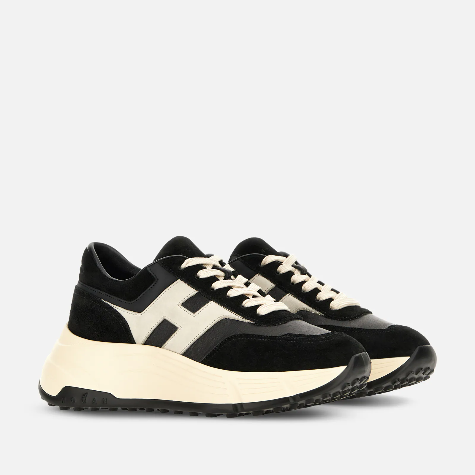 H669 H Sneakers With Sophisticated Black Upper