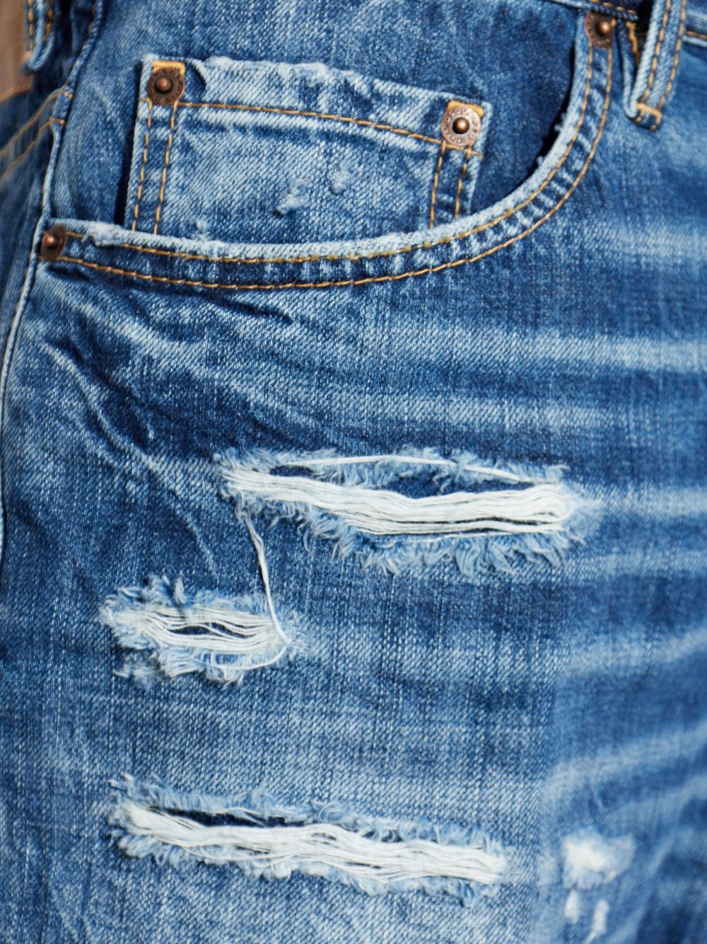 Distressed Blue Denim Jeans with Five-Pocket Design