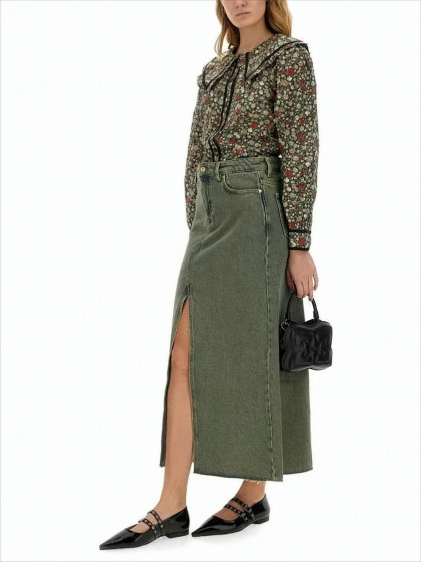 Floral Print Blouse with Oversized Collar and Puffed Sleeves