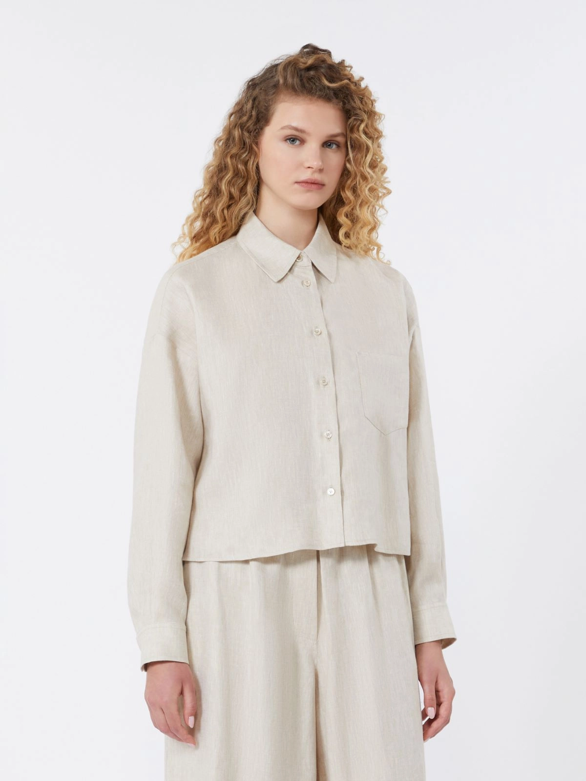 Long-Sleeved Neutrals Shirt with Classic Collar
