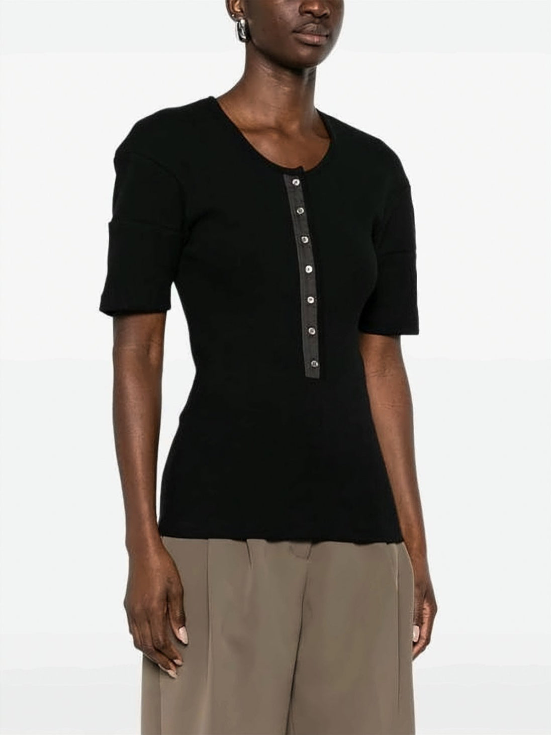 Fitted Black Short-Sleeved Top with Central Button Placket