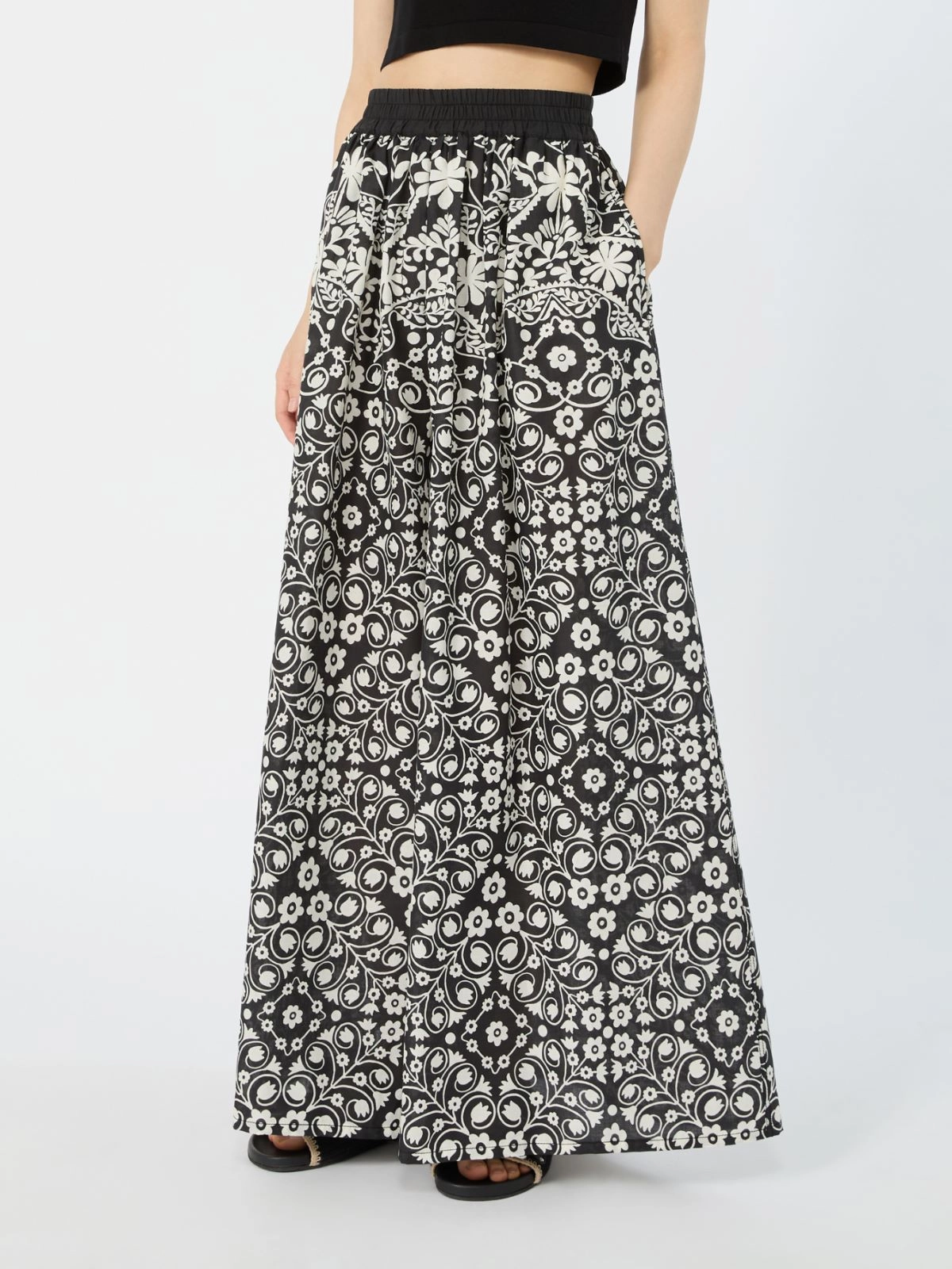 Wide-Leg Trouser with Elastic Waistband and Floral Print