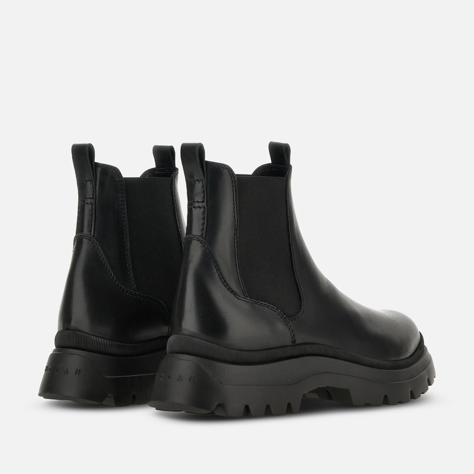 H692 Chelsea Boots With Elastic Side Panels