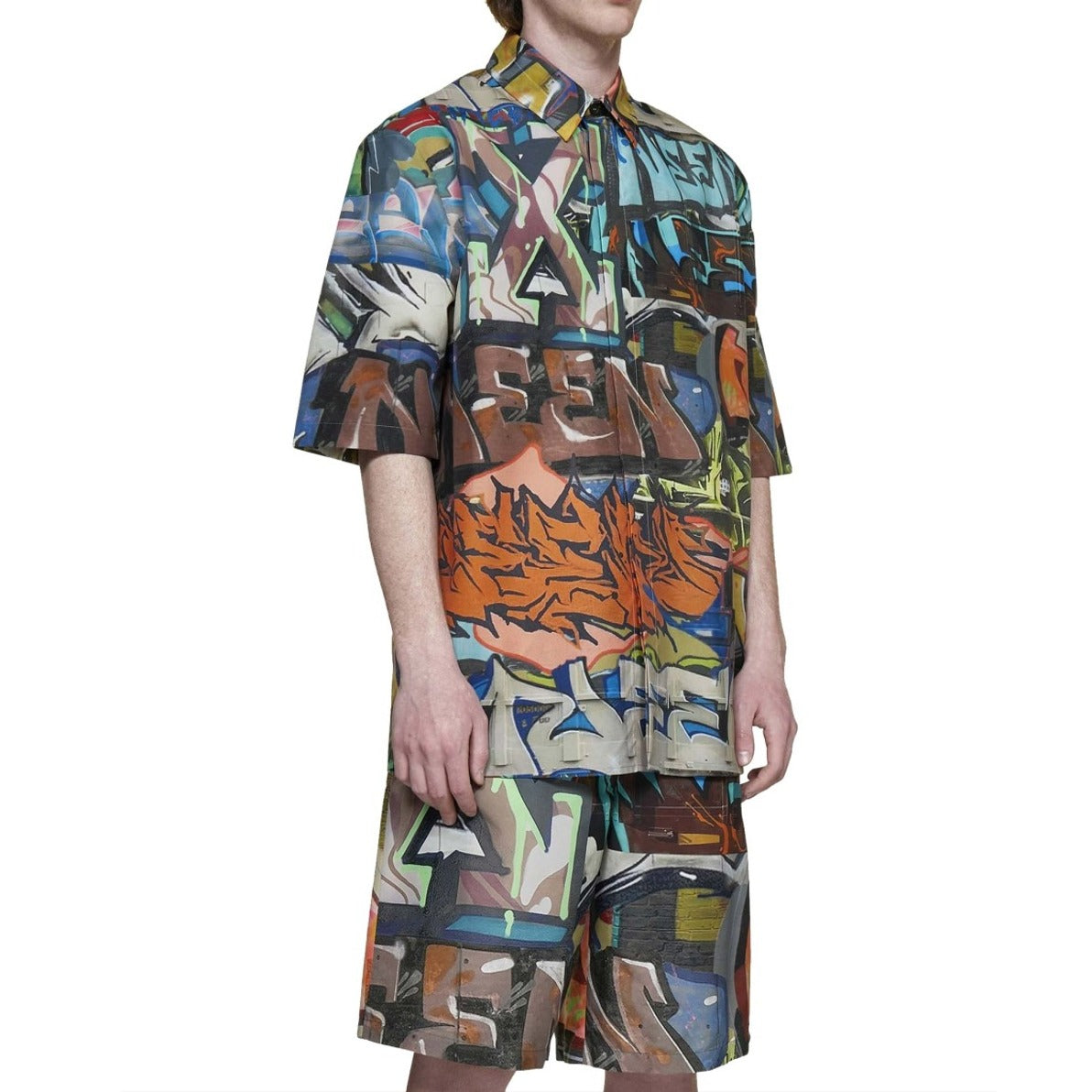 Graffiti-Inspired Short Sleeve Off-White Neen Allover Shirt
