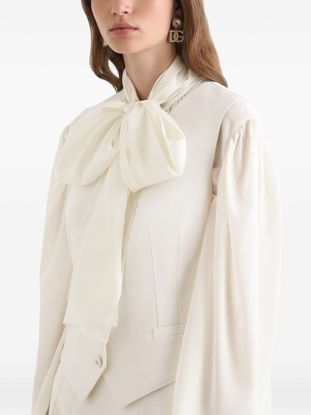 Sleeveless Tailored Jacket With V-Neckline