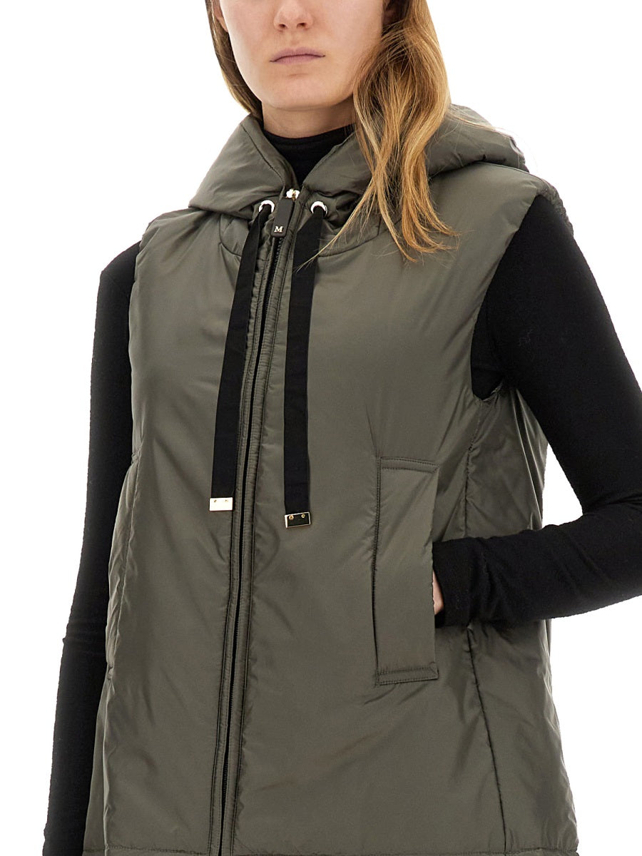 Smooth Waterproof Vest With Hood And Zipper Closure