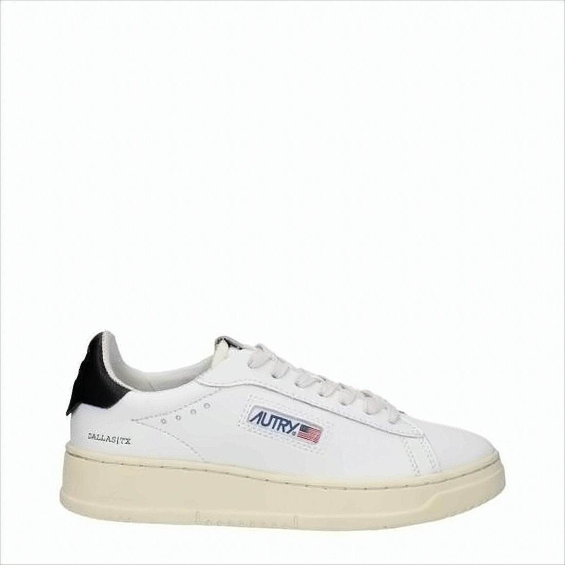 Low-Top White Leather Sneakers with Vintage Detailing