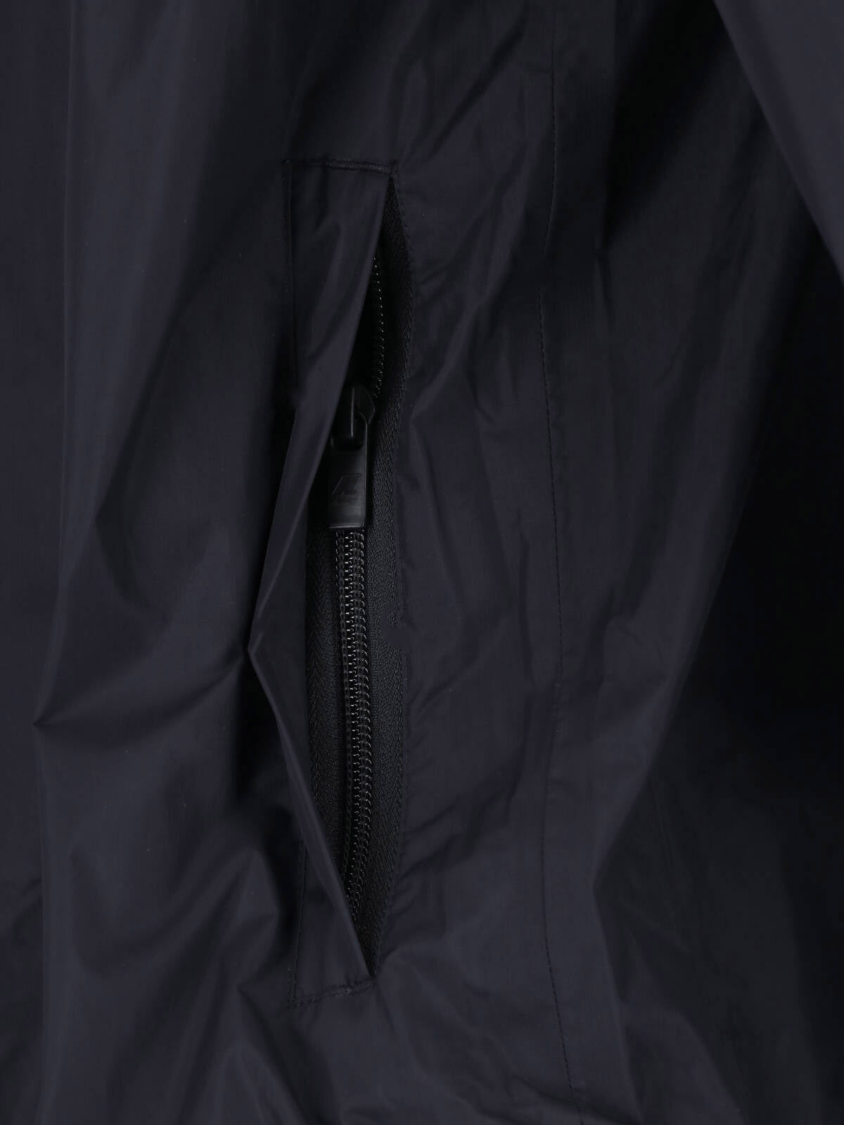 Black Minimalist Hooded Zippered Jacket