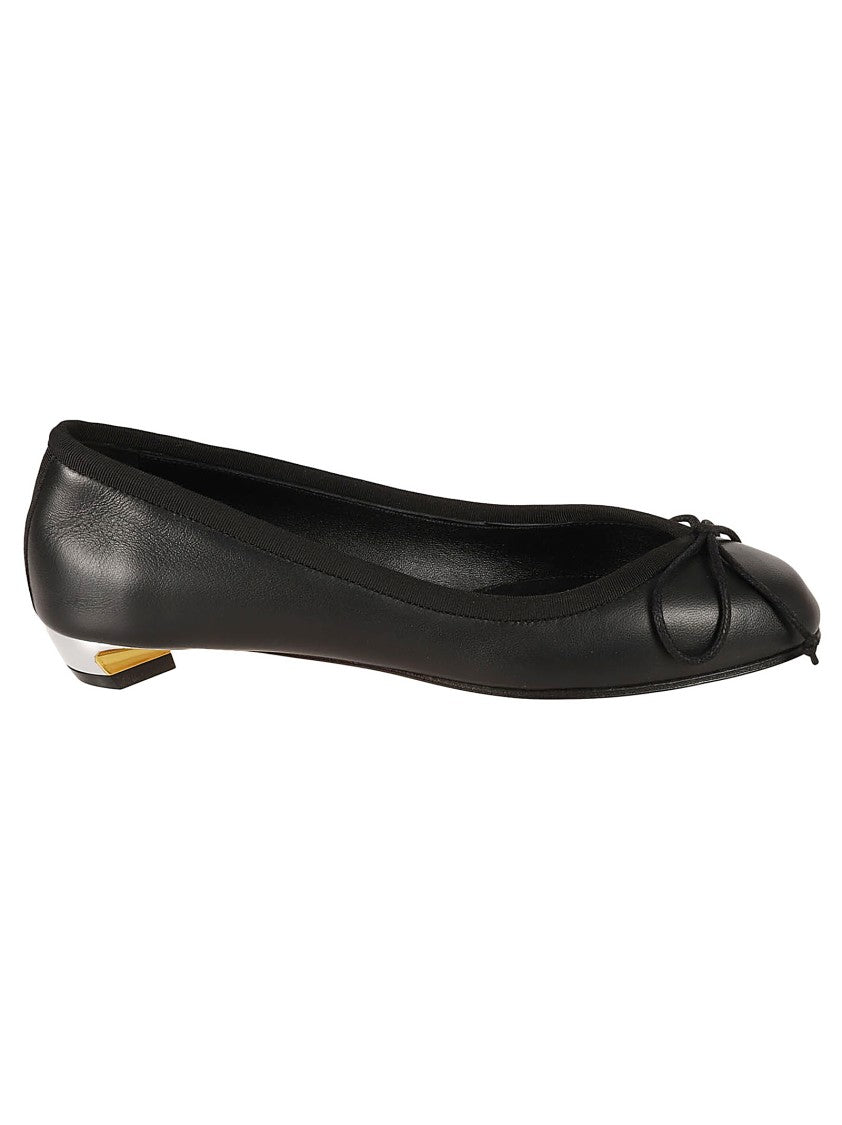 Rounded Toe Flats With Bow Detail
