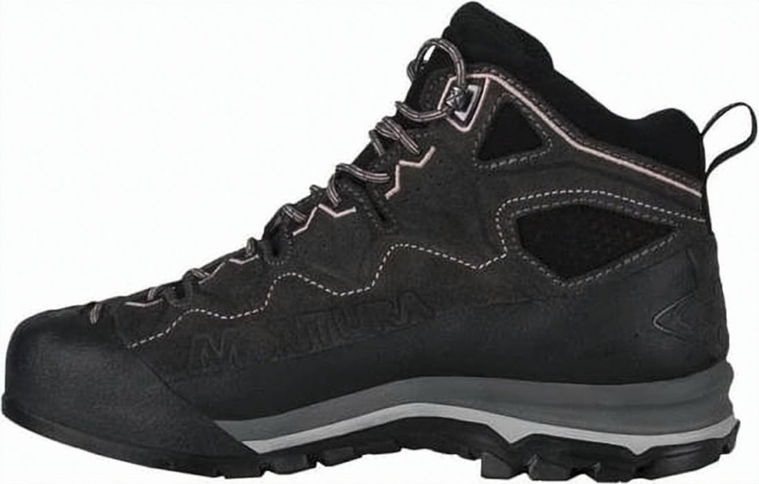 High-Top Hiking Boots with Rugged Leather