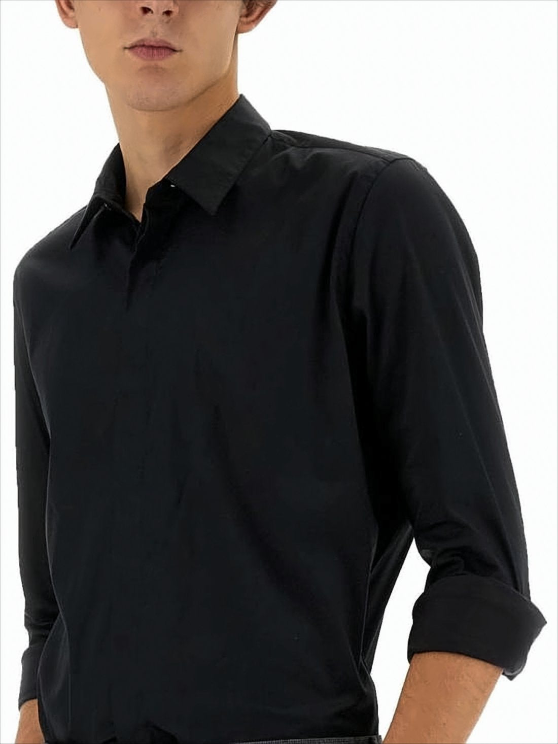 Long-Sleeve Black Cotton Shirt With Classic Collar And Tailored Fit