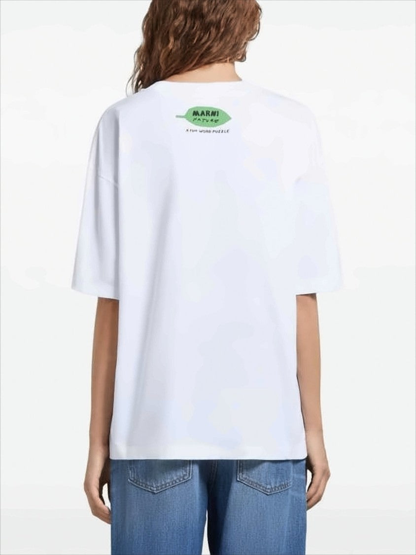Short-Sleeve T-Shirt with Large Flower Graphic and Relaxed Fit