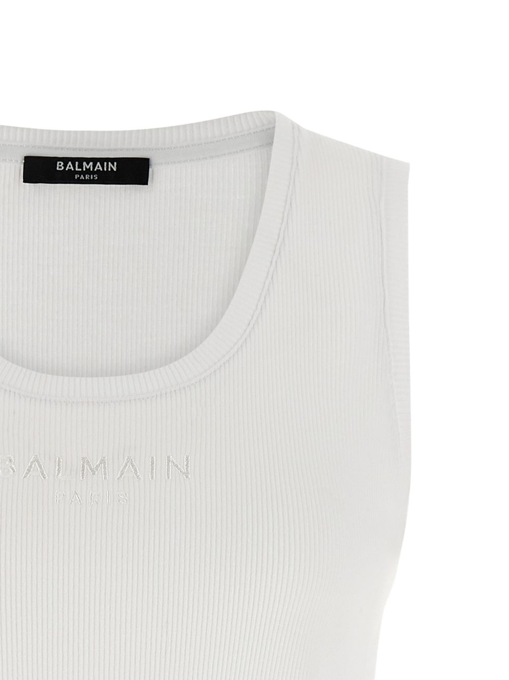 Sleeveless Ribbed Top with Round Neckline
