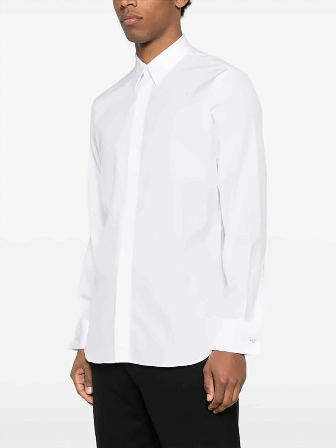 Long-Sleeve White Shirt With Pointed Collar