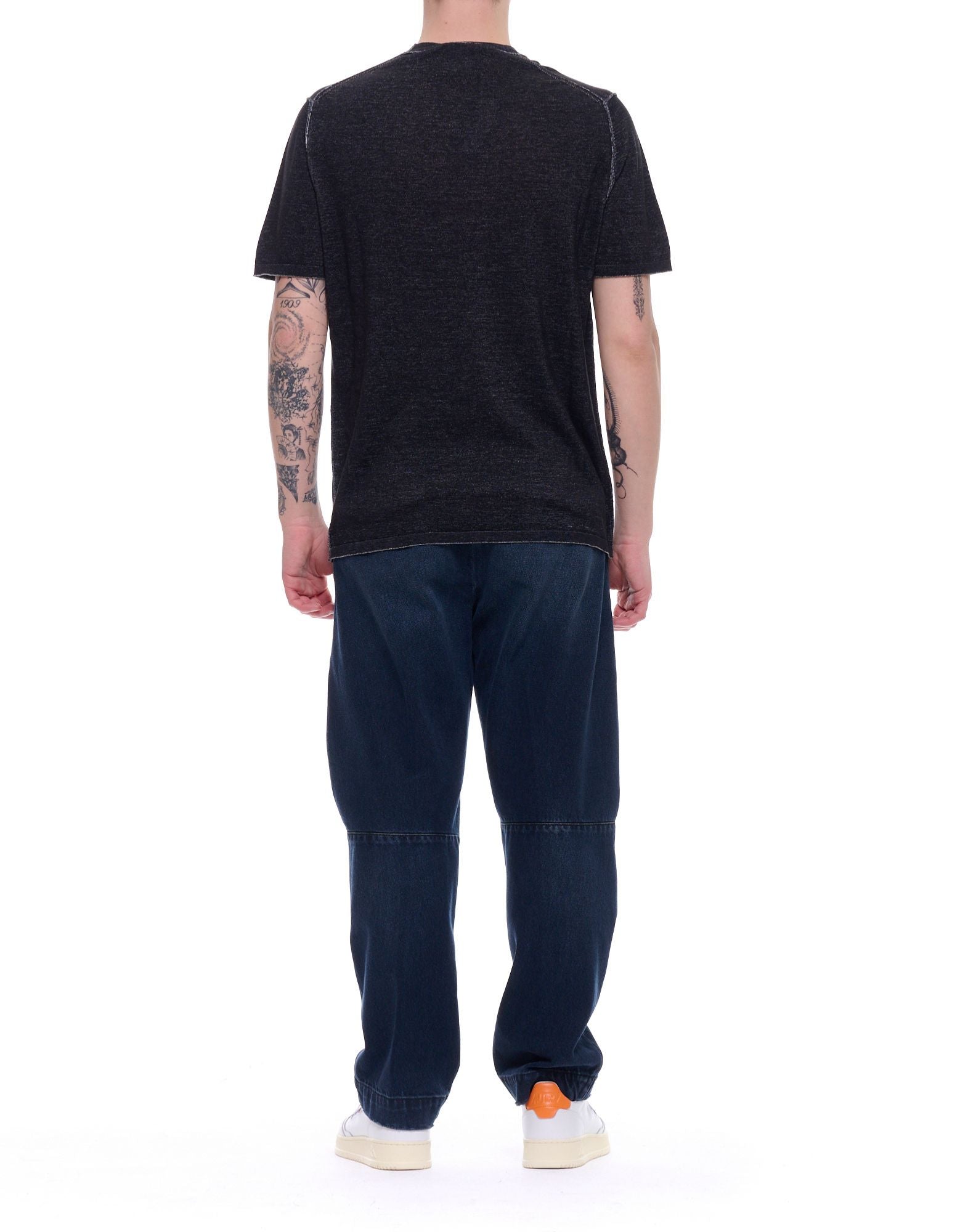 Black Round Neck Cotton Casual T-Shirt