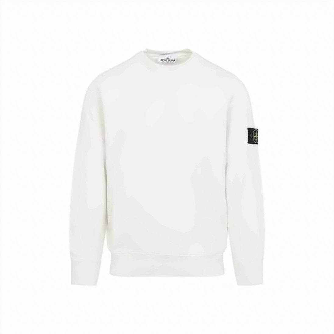 Long-Sleeve Minimalist Cotton Shirt with Distinctive Patch