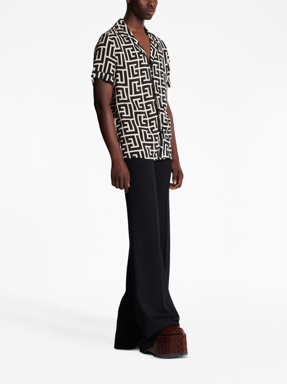 Short-Sleeve Geometric Black