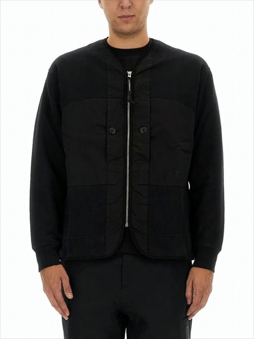 Minimalist Long-Sleeve Top With Quilted Texture And Zipper Detail