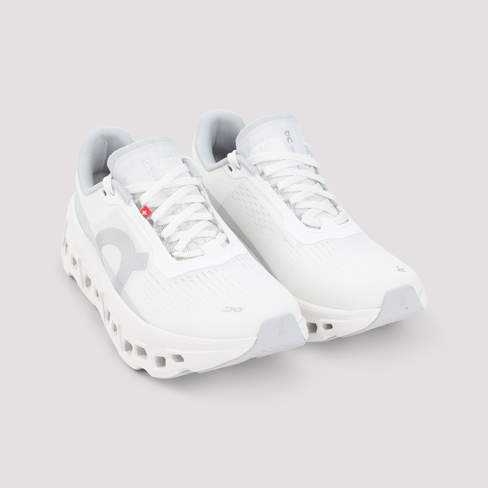 Contemporary White Sneakers With Breathable Upper And Innovative Sole
