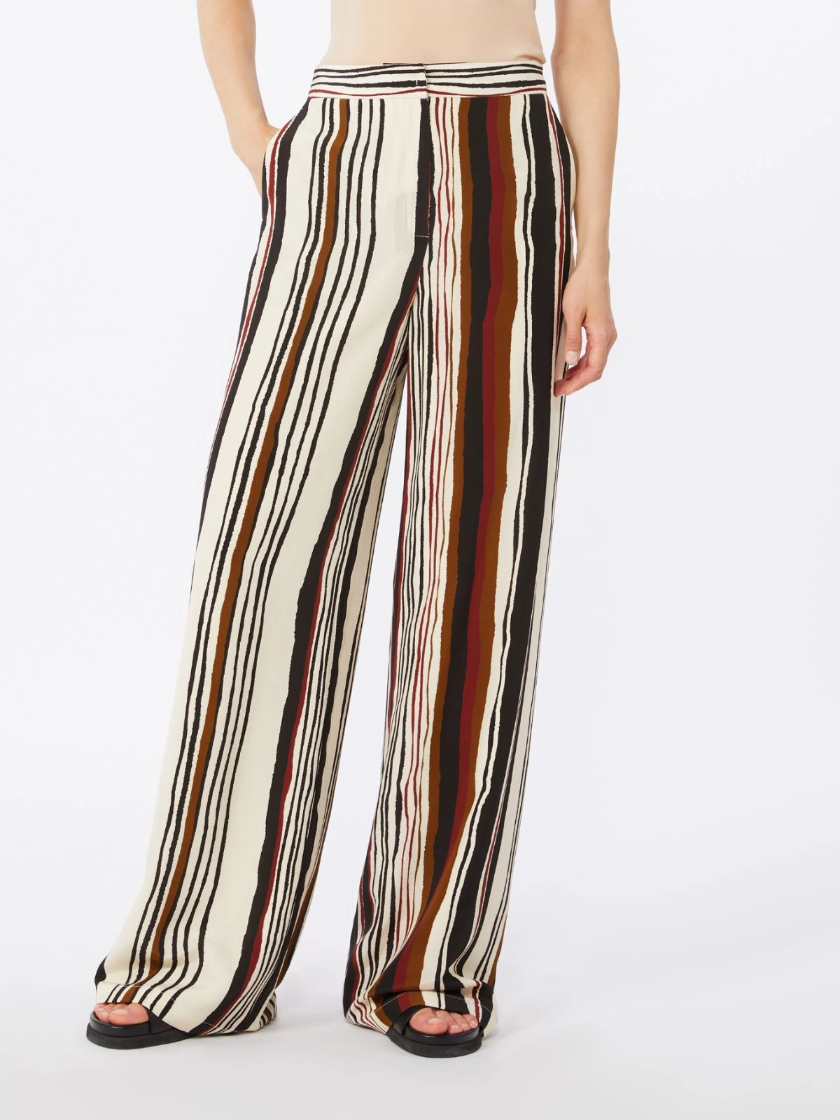 Relaxed Wide-Leg Trousers with Vertical Stripes