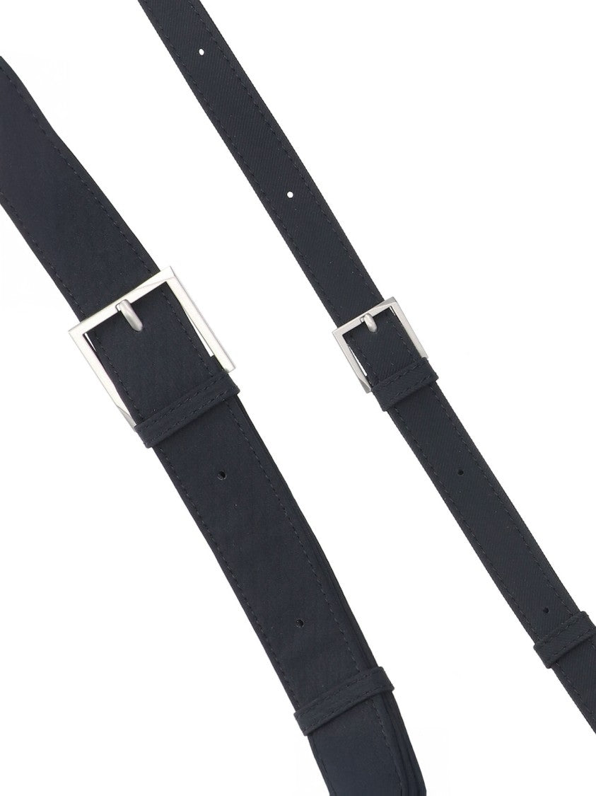 Structured Black Bag With Clean Lines