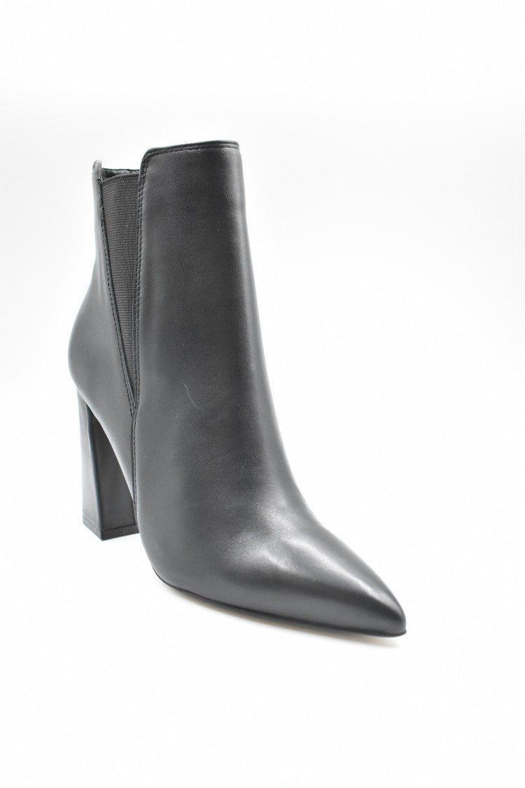 Pointed Toe Ankle Boots With Block Heel And Design