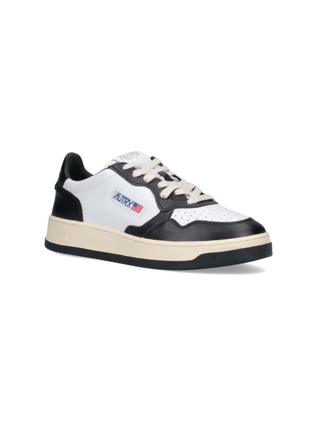 "Medalist" Low Sneakers, In White Leather