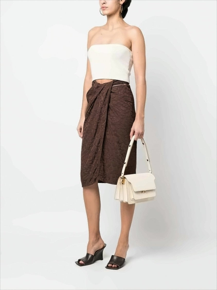 Structured White Calf Leather Shoulder Bag with Gold-Tone Clasp