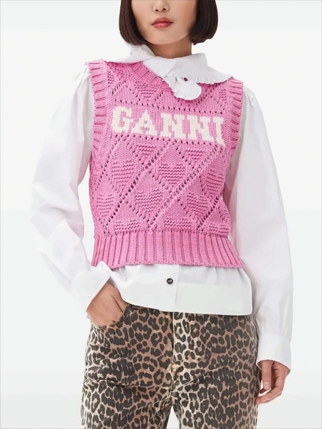 Sleeveless Knitted Sweater Vest with Diamond Pattern and Logo