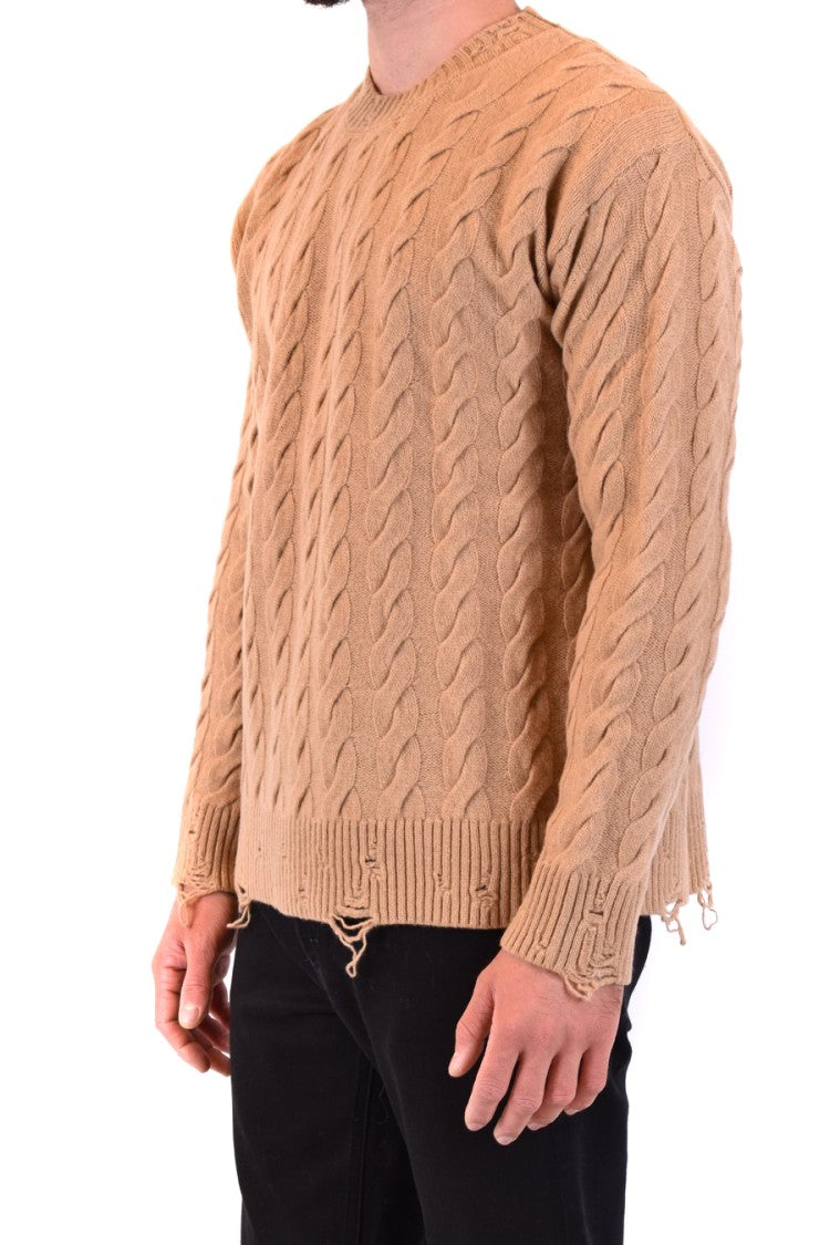 Classic Cable Knit Sweater In Camel Tone