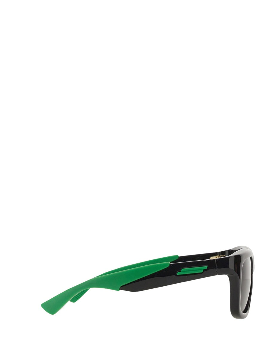 Bold Square Injected Sunglasses with Minimalist Design