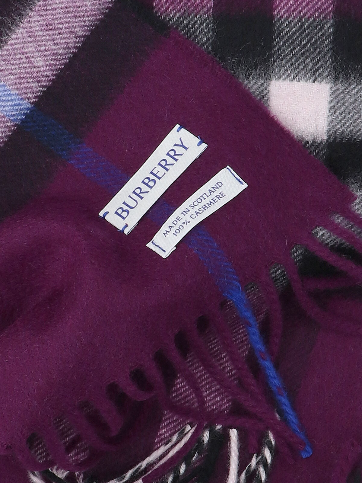 Rectangular Cashmere Scarf With Iconic Check Pattern