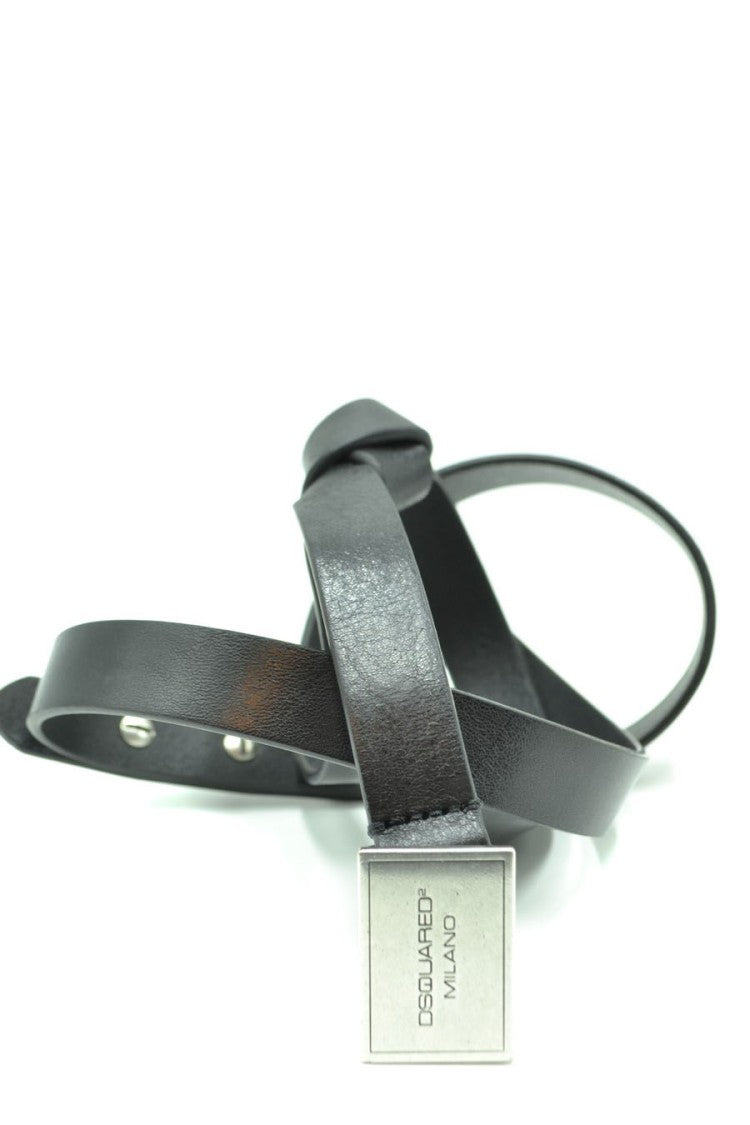 Sleek Leather Belt With Square Metallic Buckle