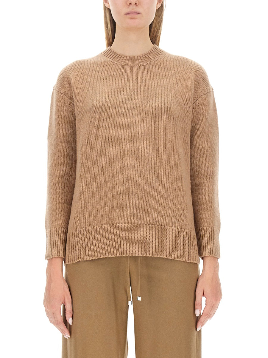 Classic Button-Down Shirt in Luxurious Wool-Cashmere Blend
