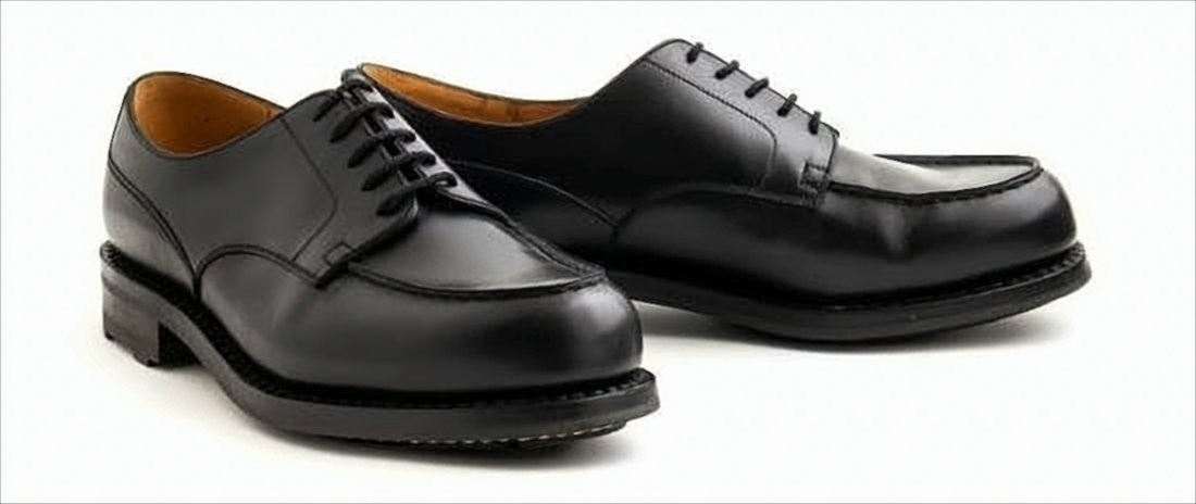 Polished Leather Lace-Up Shoes with Moc Toe Design