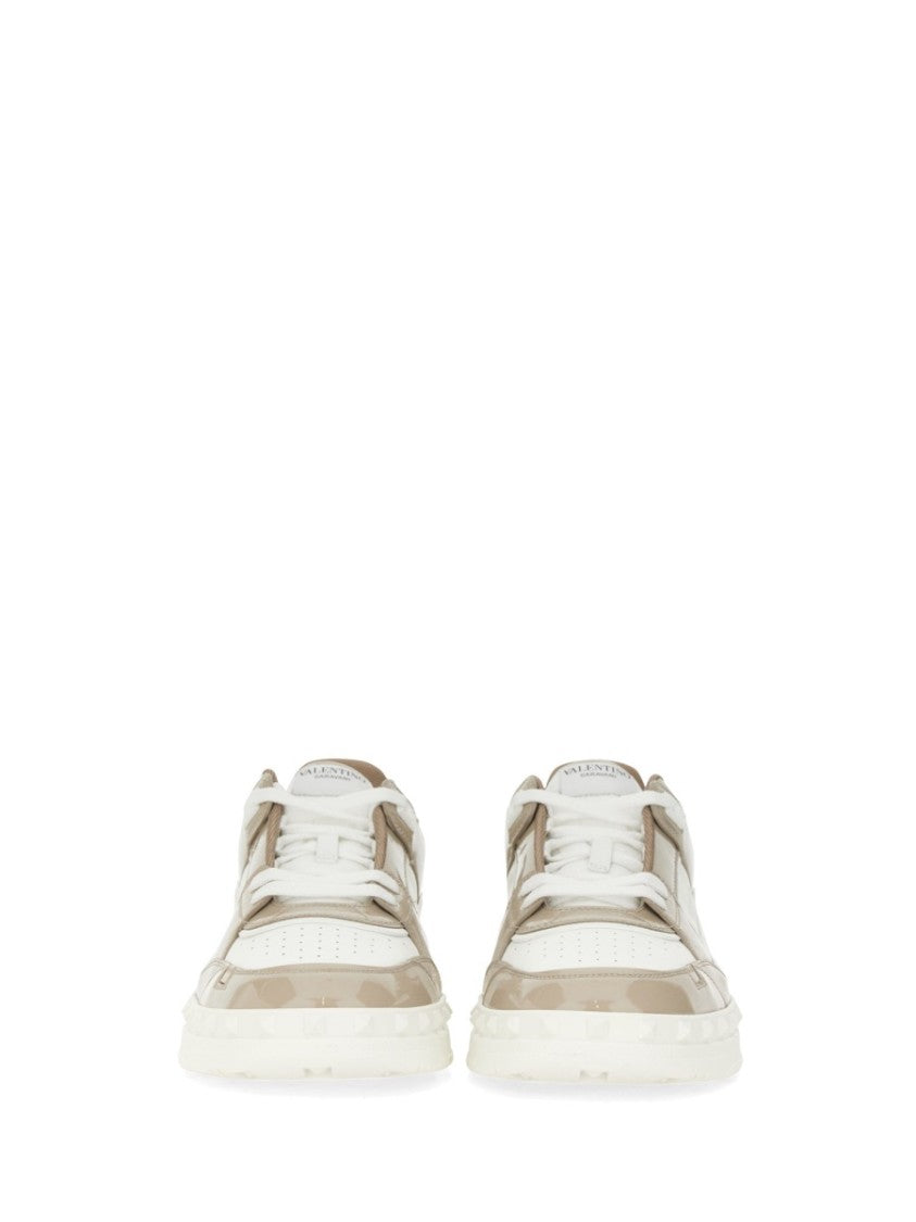 "Freedots" Low Top Sneaker