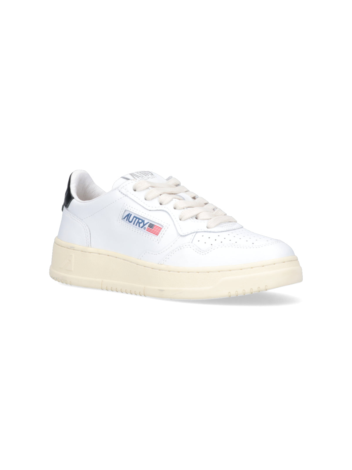 "Medalist" Low Sneakers, In White Leather