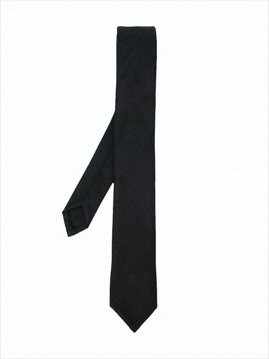 Tailored Black Suit Set with Fitted Blazer
