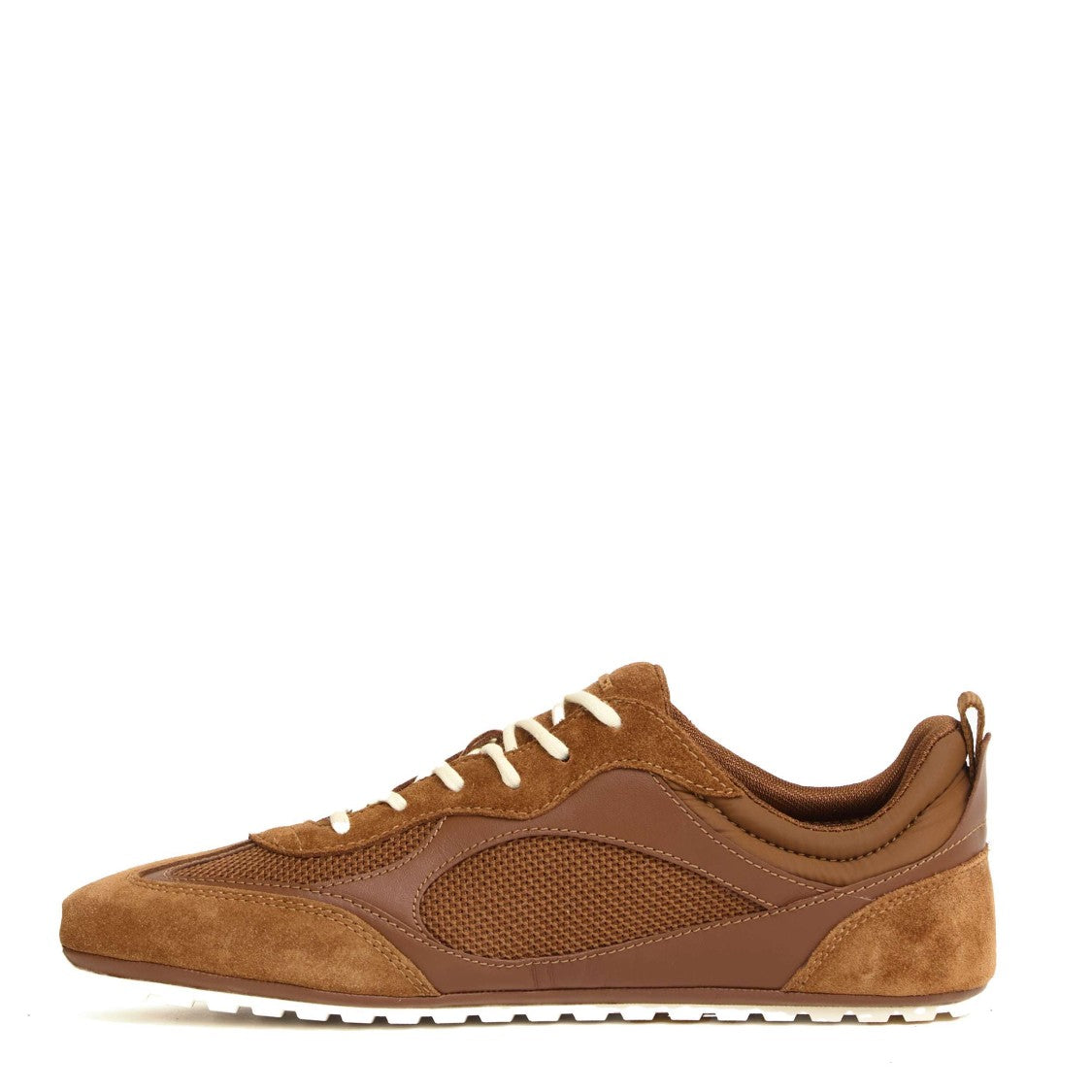 Cognac Travel Sneakers with Breathable Mesh