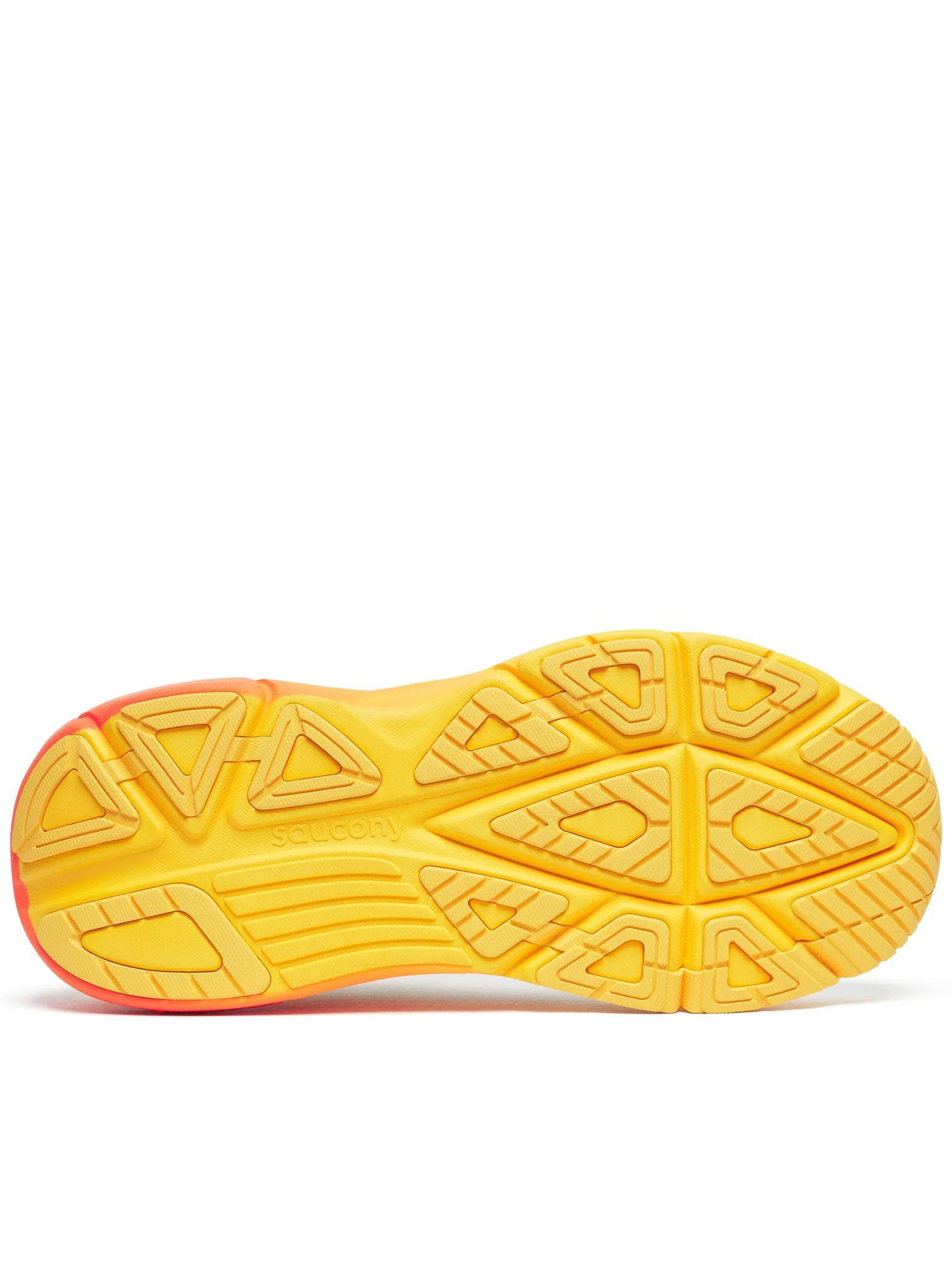 Dynamic Gradient Athletic Sneakers with Breathable Mesh Upper