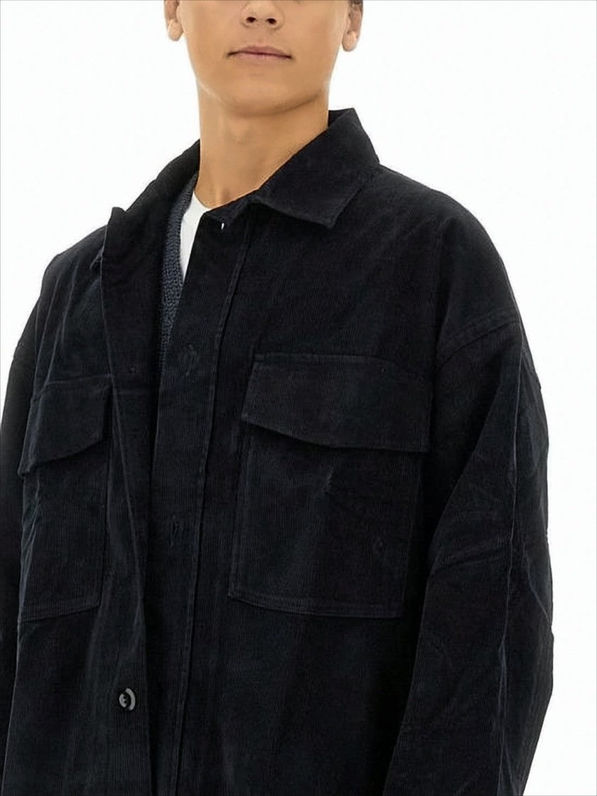 Relaxed Fit Black Long-Sleeve Shirt With Classic Collar And Button-Down Front