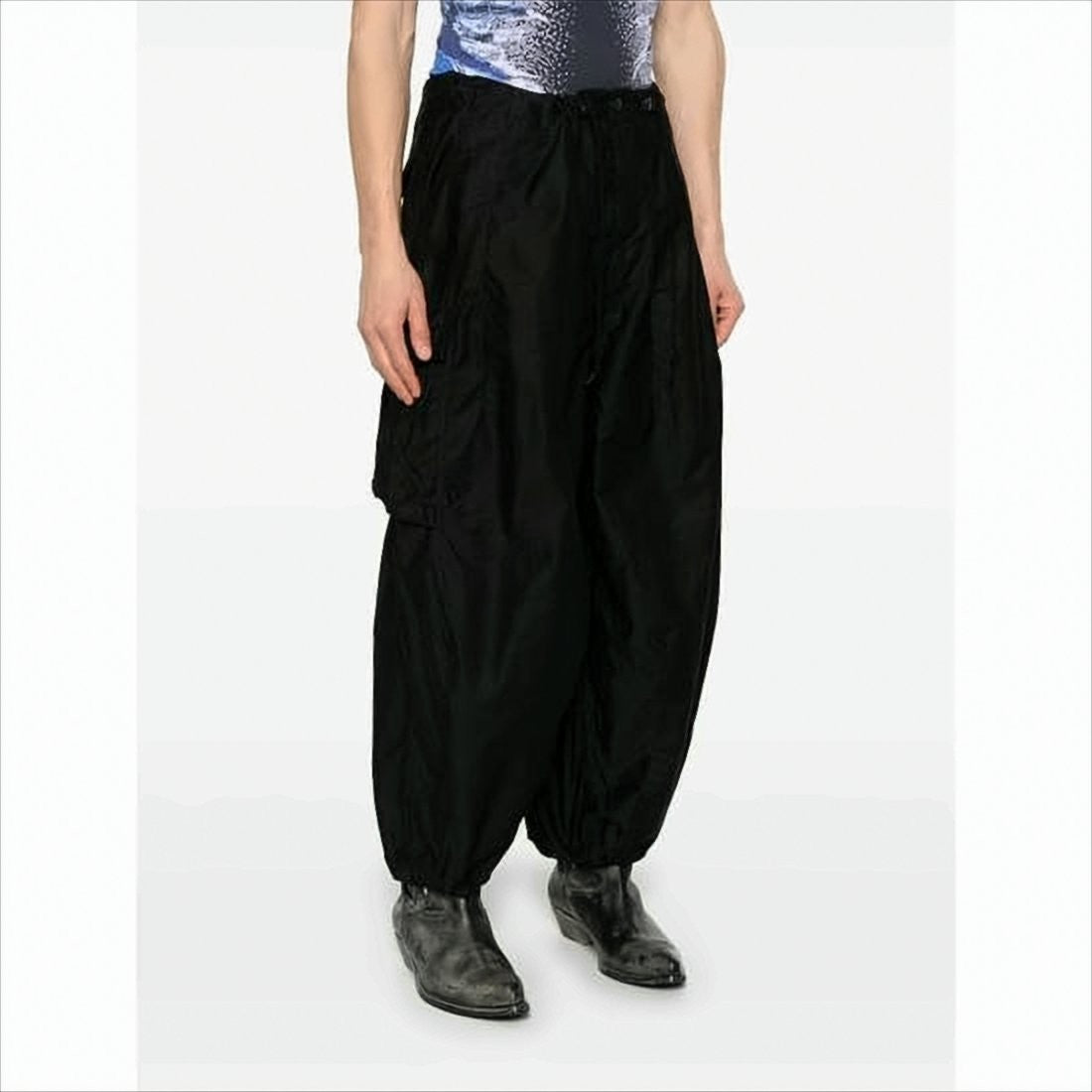 Loose Straight-Leg Pants with Cargo Pockets