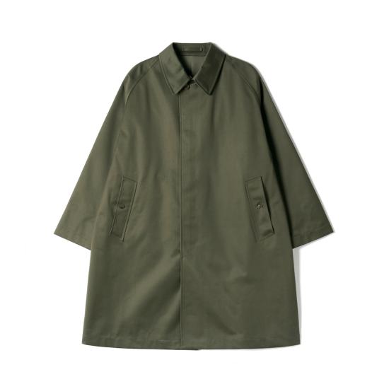 Mid-Length Coat With Classic Collar And Concealed Closure