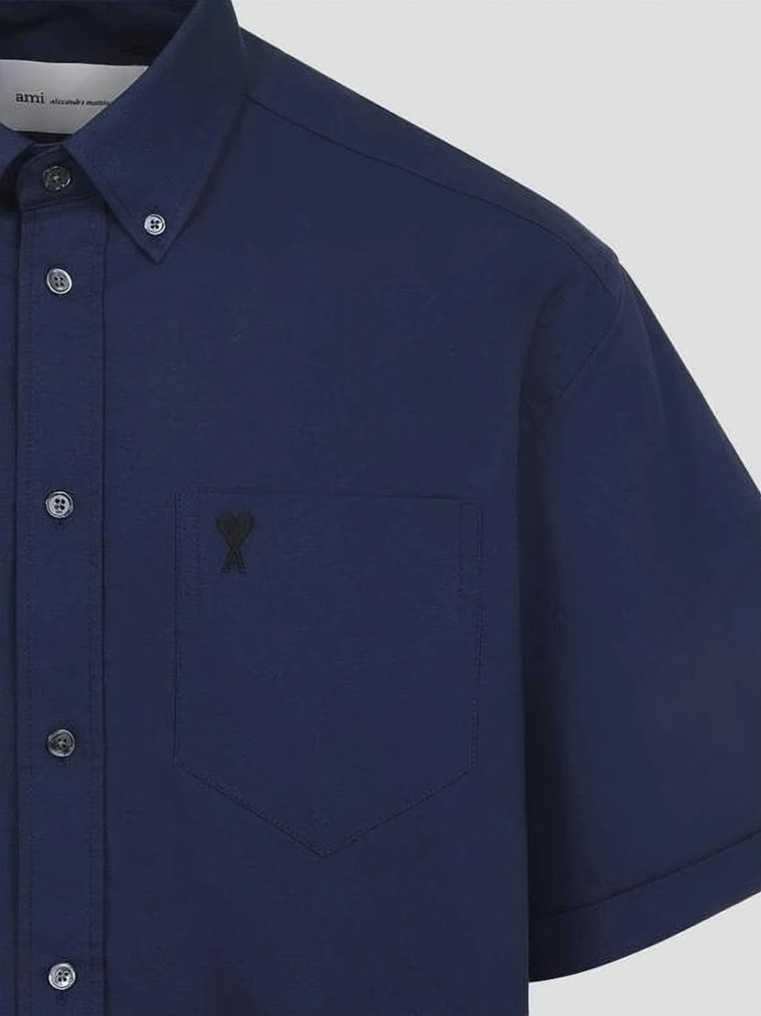 Button-Down Short-Sleeve Shirt With Tailored Fit