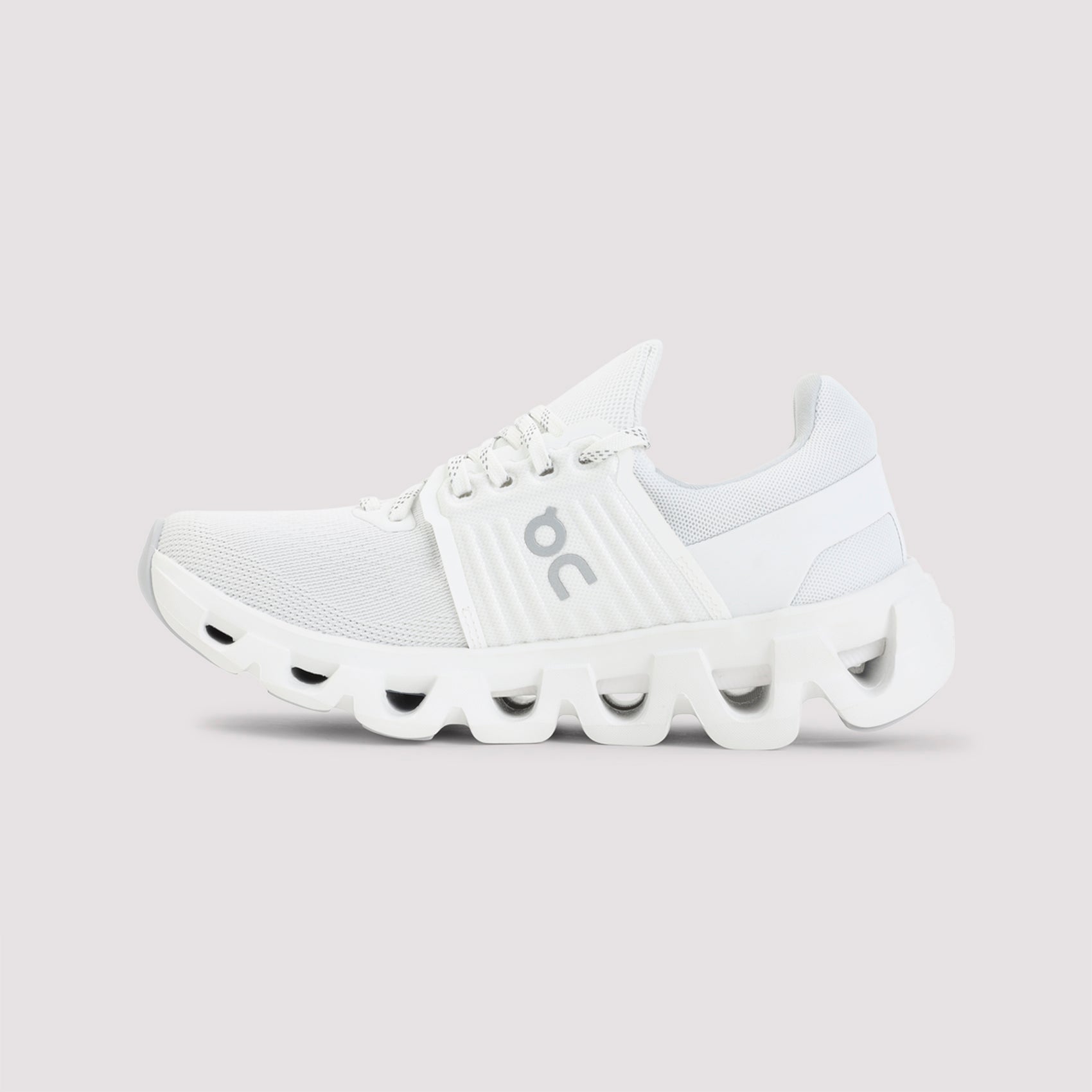 Lightweight Breathable Sneakers with Segmented Sole